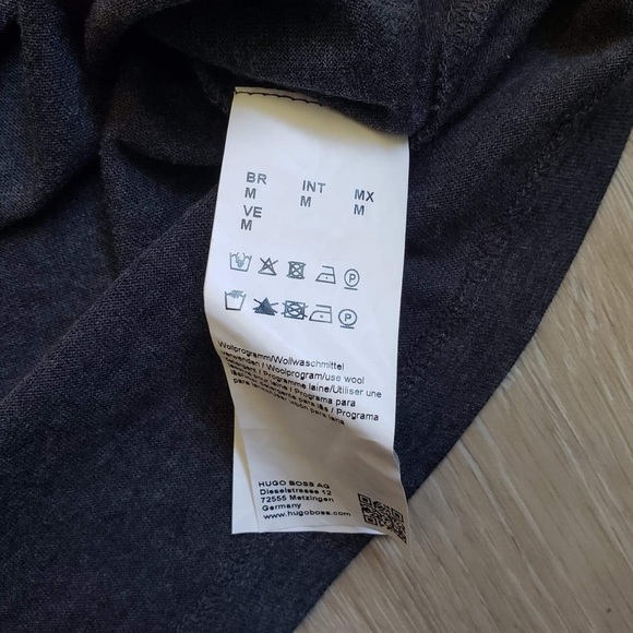 HUGO BOSS Long Sleeve - Picture 9 of 12